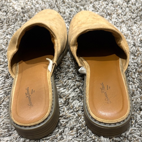 Universal Thread Tan Mules - Picture 5 of 6